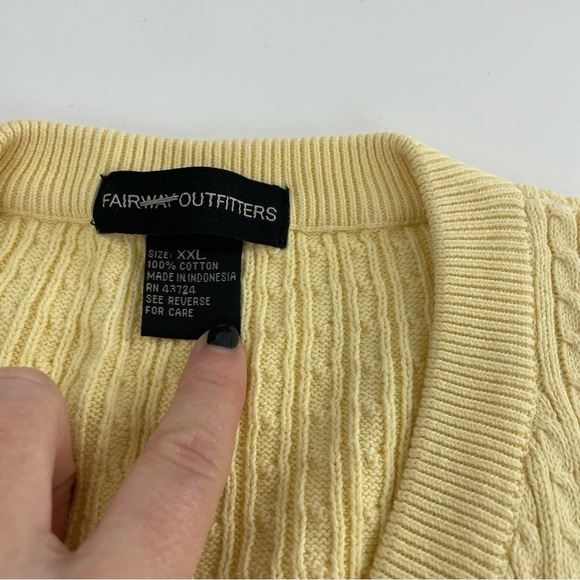 Yellow‎ V-Neck Cotton Cable Knit 1990’s Style Golf Vest - Picture 4 of 8